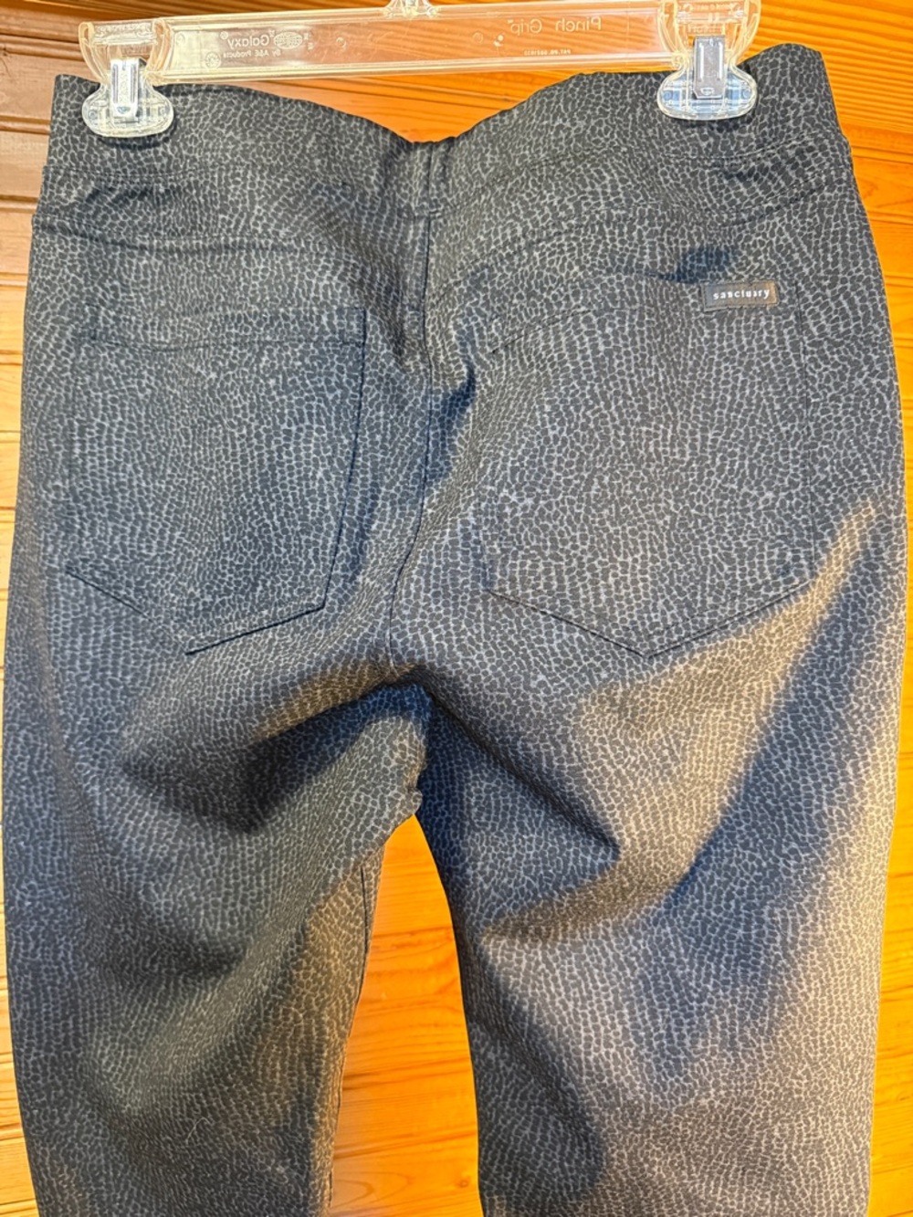 Sanctuary Gray and Black Micro Leopard Skinny Pull-On Pants - Picture 4 of 7